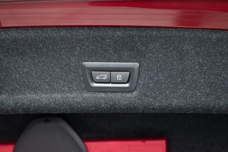 BMW Řada 3 320d xD ///M*ZÁRUKA*DPH*ČR 1.M - fotka 41 z 43