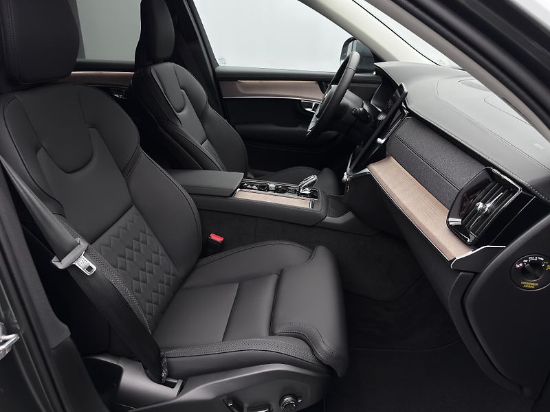 Volvo XC90 (2026) B5 AWD AUT BRIGHT PLUS 7-míst - fotka 24 z 24