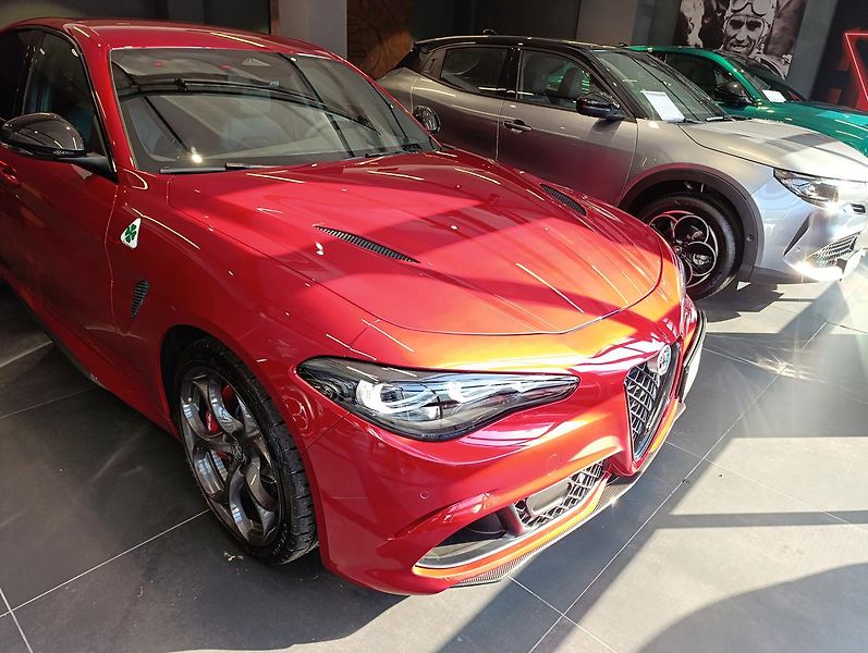 Alfa Romeo Giulia (2026) Quadrifoglio 2.9 V6 Turbo 520K - fotka 2 z 36