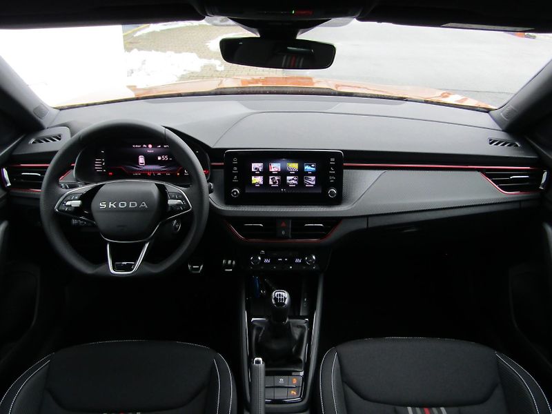 Škoda Kamiq (2026) Monte Carlo 1.0 TSI 85 kW - fotka 15 z 30