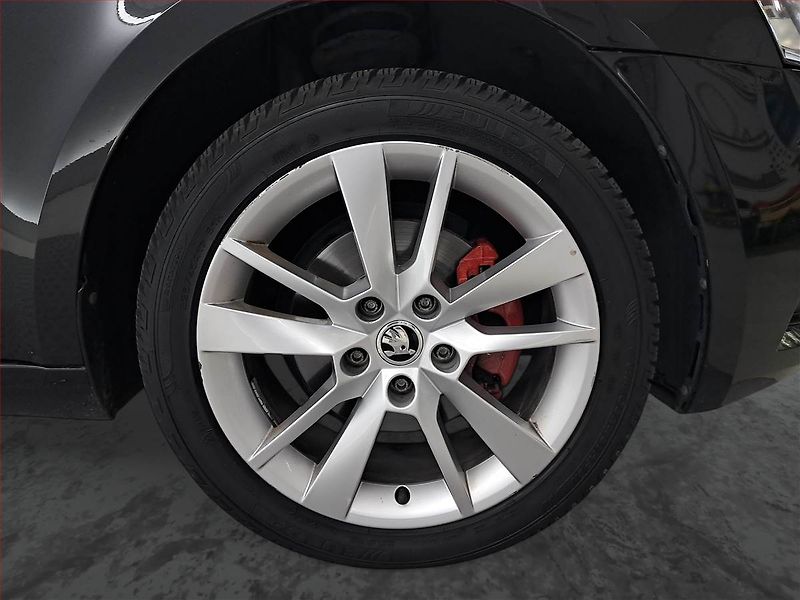Škoda Octavia (2019) Style 1.5 TSI, Automat, Kůže - fotka 15 z 18