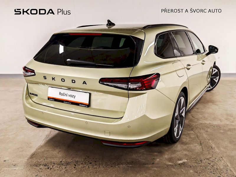 Škoda Superb (2025) Combi 2.0 TDI 110 kW DSG Sport - fotka 2 z 33