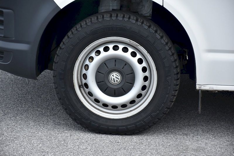 Volkswagen Transporter (2016) 2.0 TDI 75kW 9 Míst - fotka 26 z 26