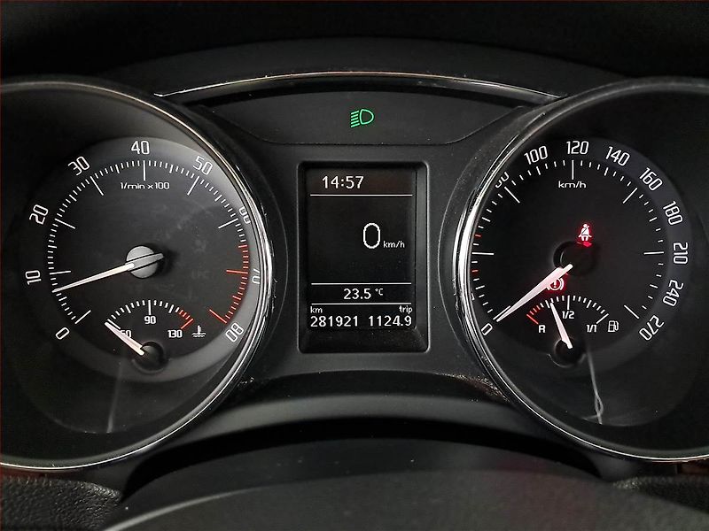 Škoda Superb (2010) 1.4 TSI, Navi, Xenony - fotka 11 z 23