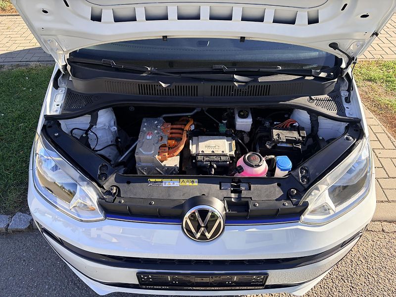 Volkswagen e-up! 64kW KAMERA SOH 84% - fotka 36 z 36