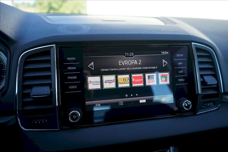 Škoda Karoq (2017) TSI 110 kW Ambition DSG - tažn - fotka 13 z 26