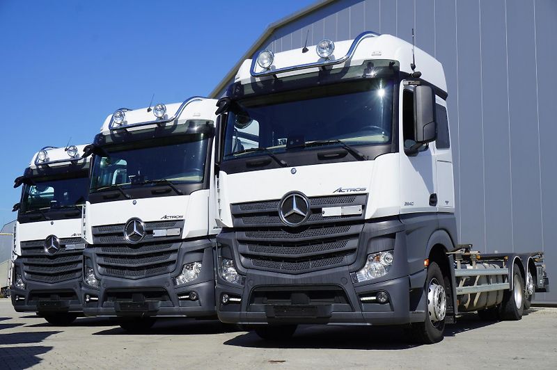 Mercedes-Benz Actros (2018) 2540 6×2 / 90 tho. km! / BDF - fotka 23 z 24
