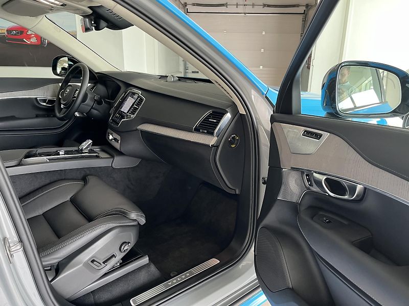Volvo XC90 (2024) T8 - fotka 16 z 16