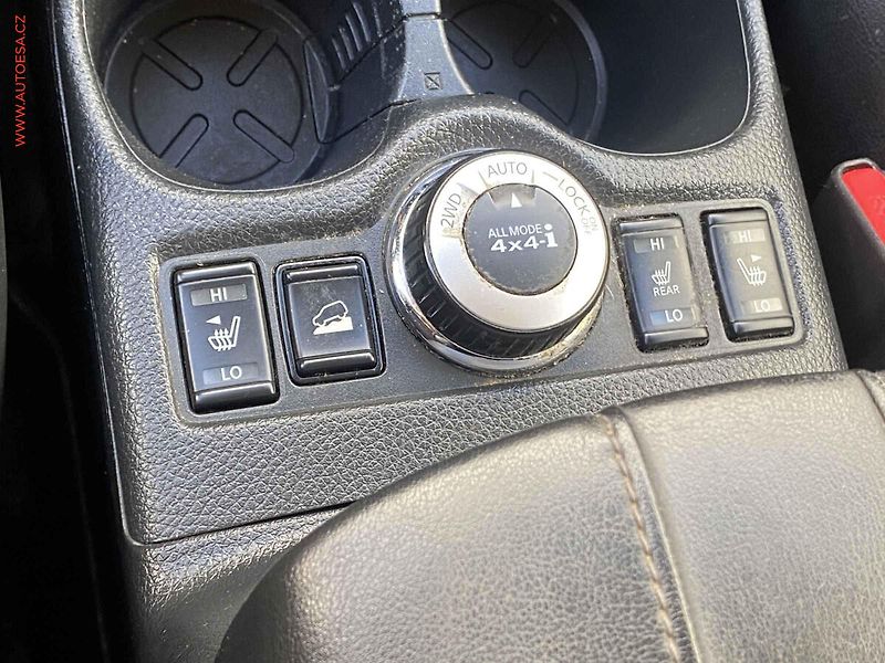 Nissan X-Trail (2018) 2.0 dCi 4x4, Tekna, AT, +ALU - fotka 17 z 23