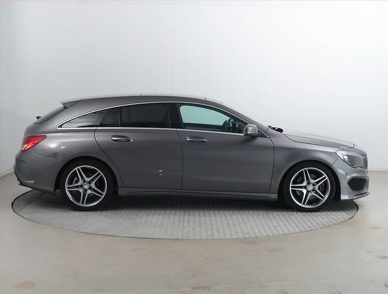 Mercedes-Benz CLA (2016) AMG Paket 220 CDI, Automat - fotka 6 z 20