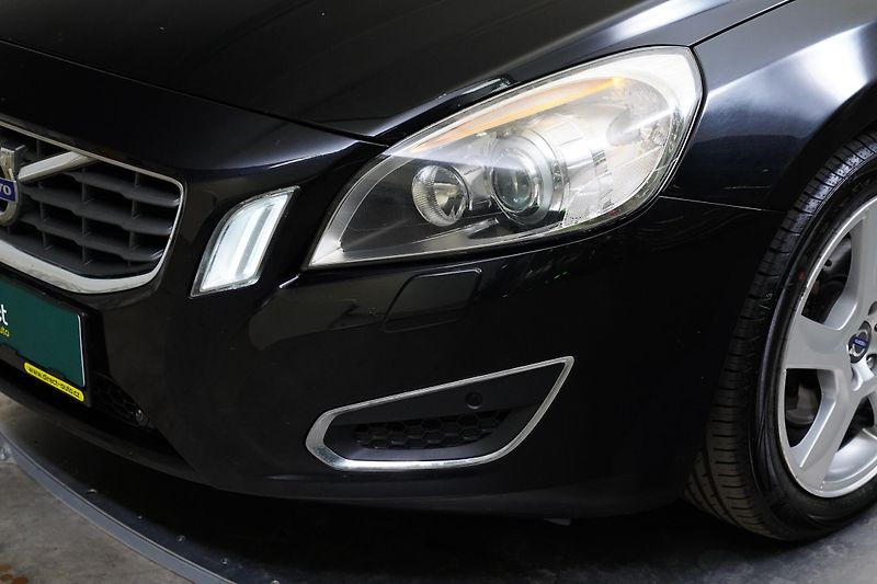 Volvo S60 - fotka 9 z 25