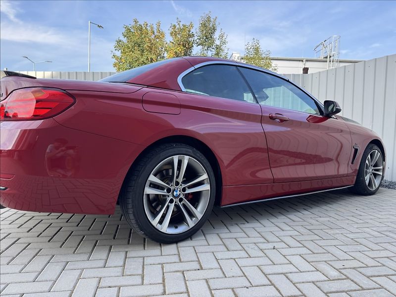 BMW Řada 4 2,0 430i xDrive Cabrio M-paket - fotka 20 z 50