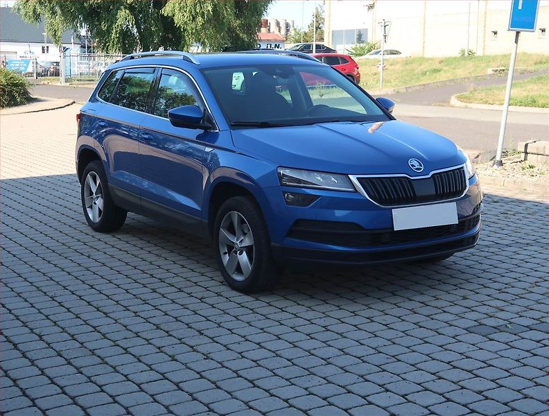 Škoda Karoq (2020) 1.5 TSI, Automat, Serv.kniha - fotografie inzerátu