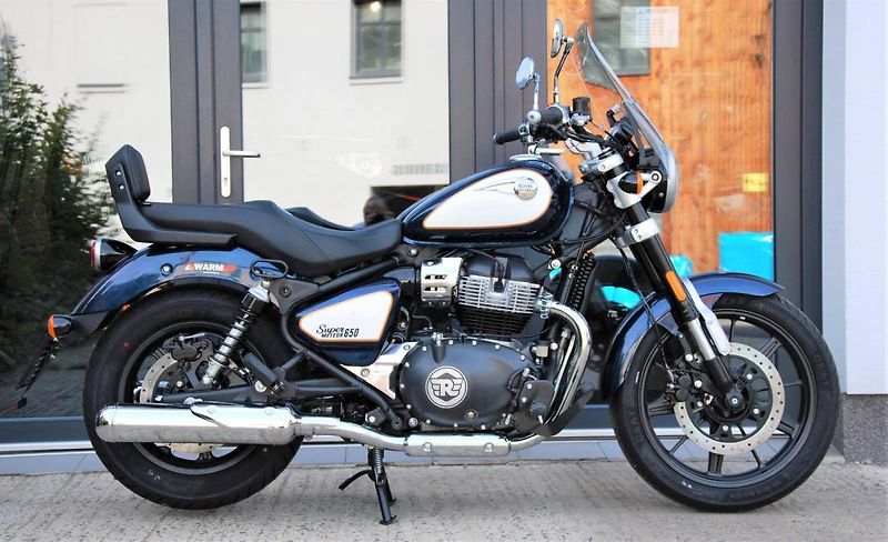 Royal Enfield Super Meteor 650 (2026) - fotka 1 z 25