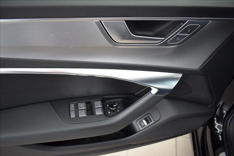 Audi A6 3,0 TDi,S-Line,QUATTRO,aut,DPH - fotka 33 z 40