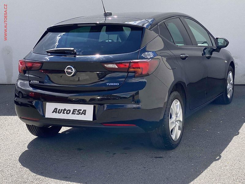 Opel Astra (2018) 1.4T, Navi, +kola - fotka 4 z 20