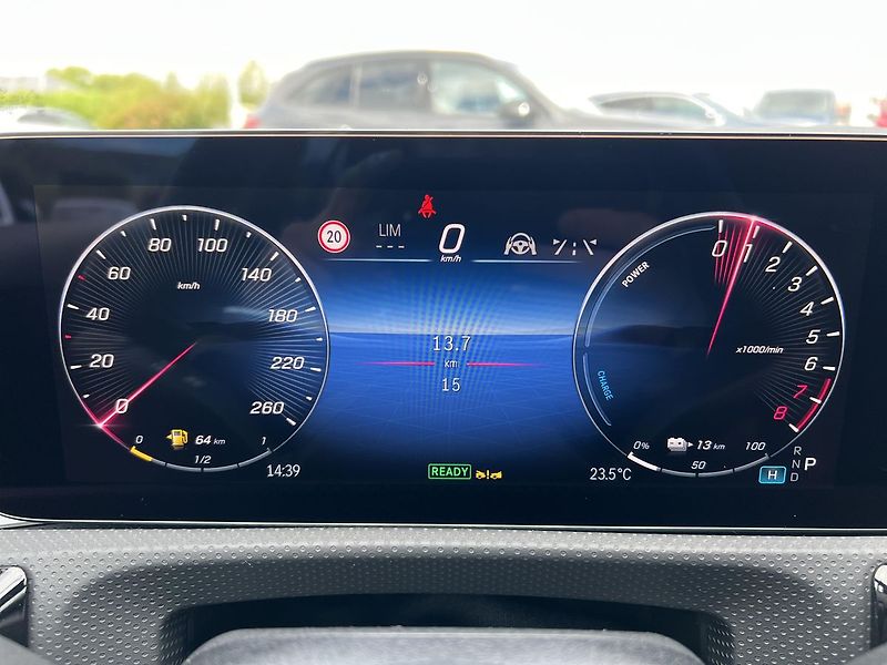 Mercedes-Benz Třídy A 250e s hybridní technologií EQ - fotka 14 z 23
