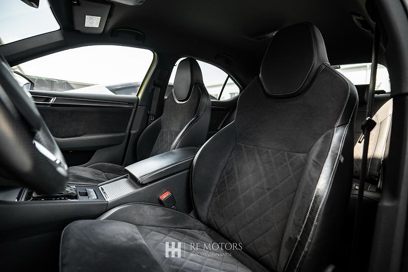 Škoda Superb (2019) Superb SportLine 4x4 200kW - fotka 19 z 45