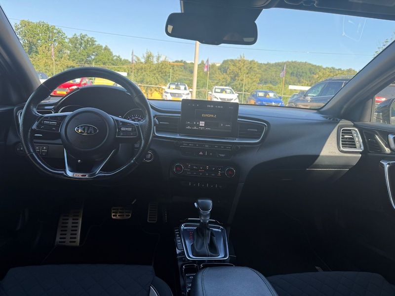 Kia Ceed (2019) 1.4T-GDI/GT-LINE/1MAJ/ČR/DPH - fotka 25 z 36