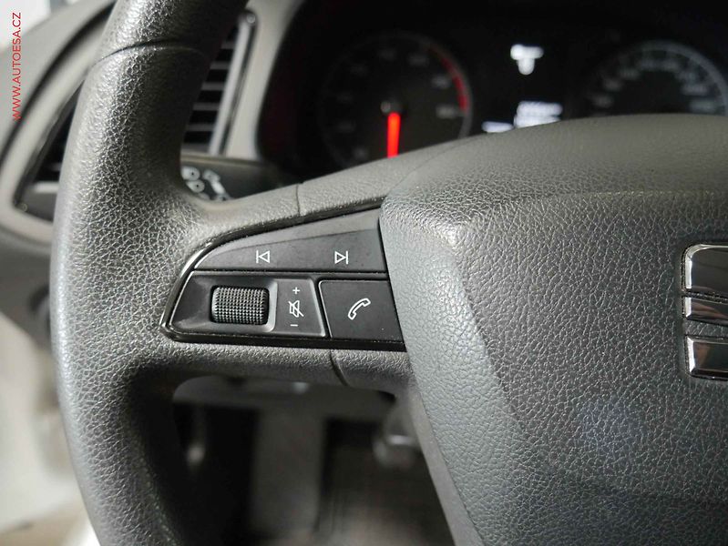 Seat Leon (2016) 1.2 TSi, ČR, AC - fotka 14 z 15