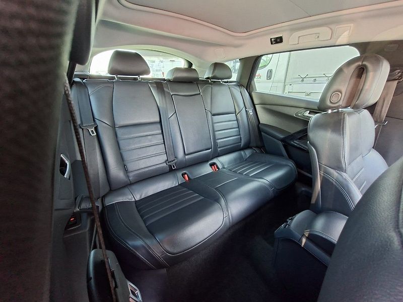 Peugeot 508 SW ALLURE 2,0 HDI AUT6 - fotka 6 z 27