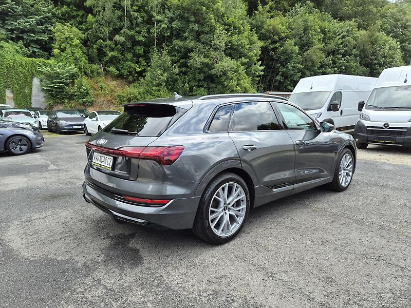 Audi e-tron ZAMLUVENO ! - fotka 5 z 44