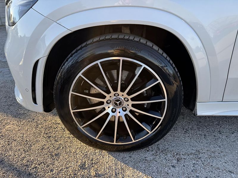 Mercedes-Benz GLE (2020) 400 D 4MATIC, 3.0 243 KW  - fotka 12 z 27