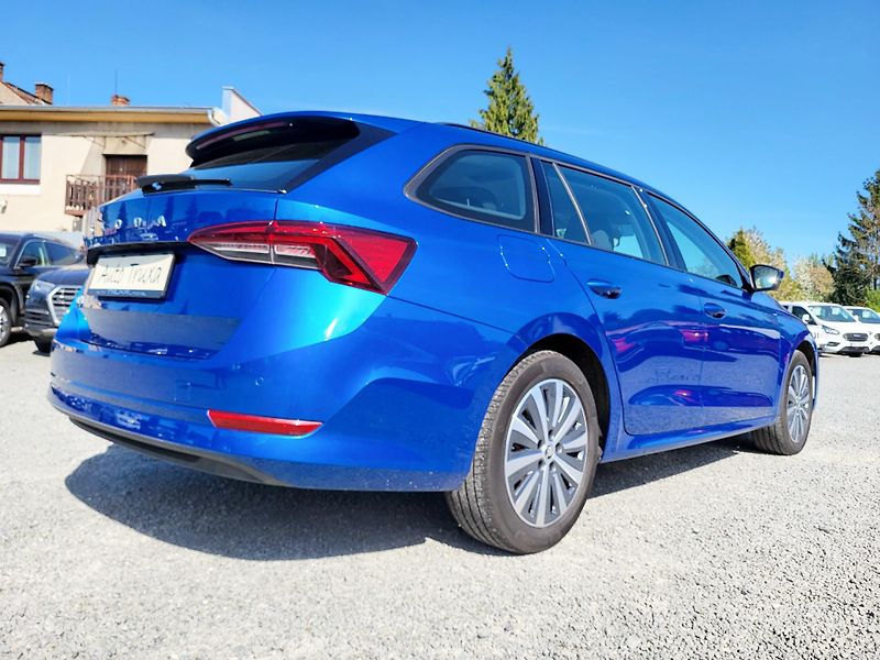 Škoda Octavia IV combi 2.0 TDi AMBITION *ČR - fotka 38 z 47