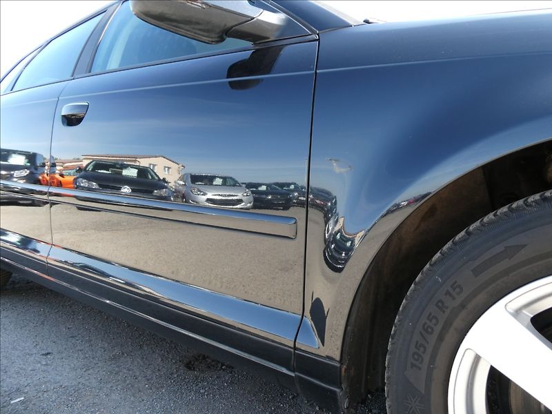 Audi A3 1,6 TDi 77kW serviska,digi.kli - fotka 14 z 47