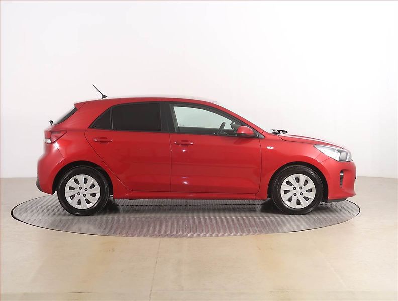 Kia Rio (2019) 1.25 CVVT, Serv.kniha - fotka 6 z 15
