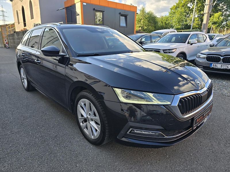 Škoda Octavia 2.0TDi 110kW DSG STYLE + NAVI - fotka 2 z 24