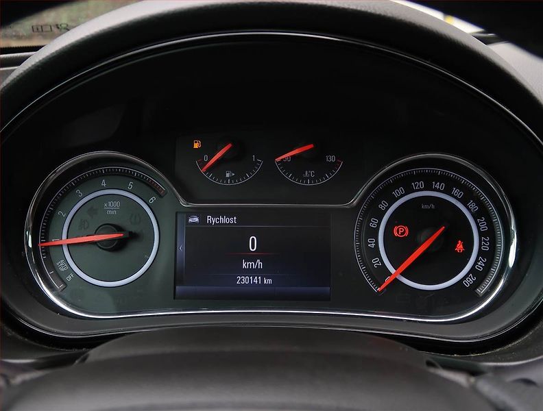 Opel Insignia (2014) 2.0 CDTI, po STK - fotka 11 z 18