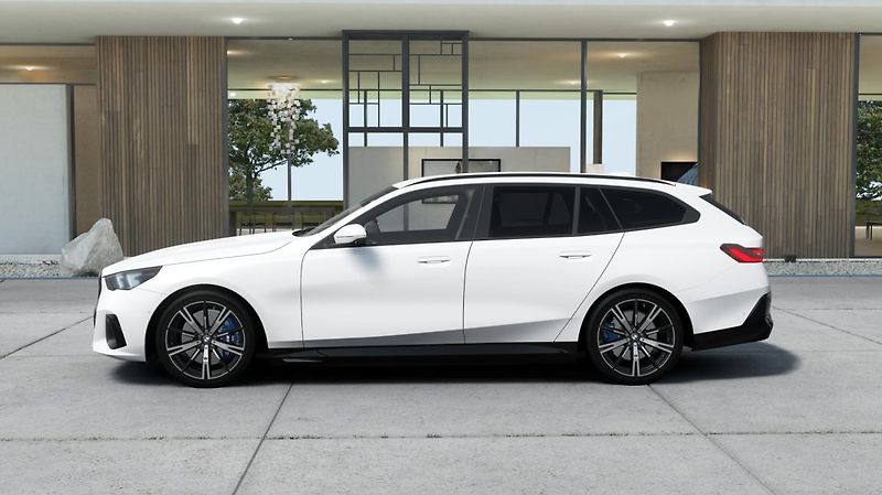 BMW Řada 5 540d xDrive Touring - fotka 5 z 14