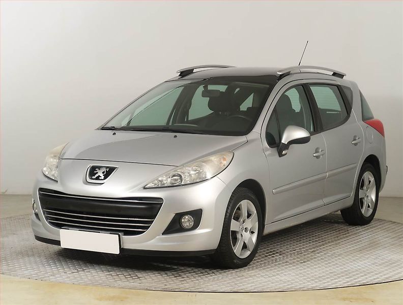 Peugeot 207 (2012) 1.6 HDi, po STK, jezdí výborně - fotka 2 z 16