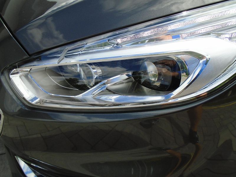 Ford Galaxy 2.0EcoBlue 140kW 8AT Titanium - fotka 12 z 48