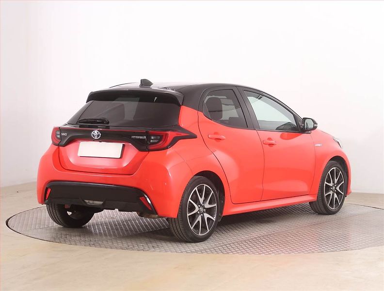 Toyota Yaris (2020) 1.5 VVT-i Hybrid - fotka 5 z 20