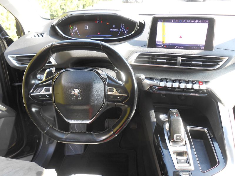 Peugeot 5008 Allure, Kůže,7míst - fotka 12 z 42