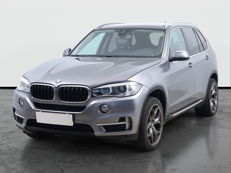 BMW X5 (2015) xDrive30d, 4X4, Automat - fotka 2 z 13