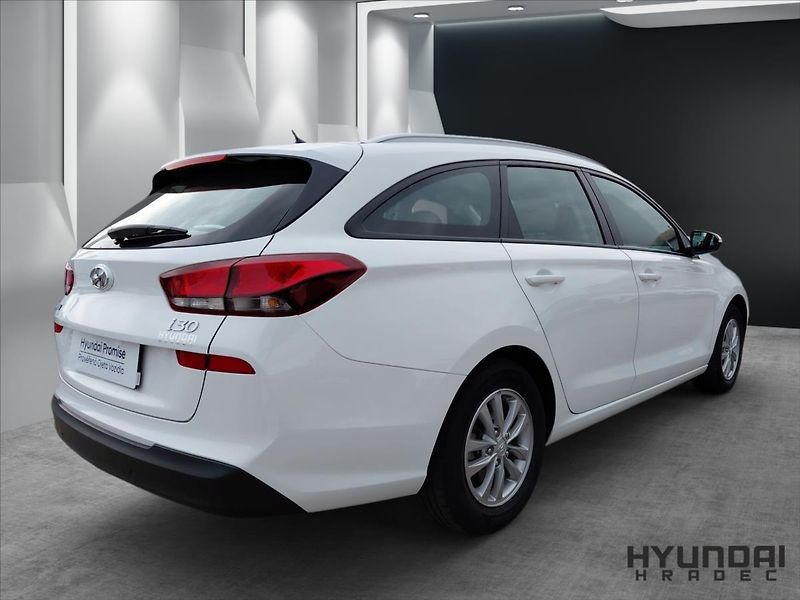 Hyundai i30 1,4   1.4T-GDi Start Plus - fotka 5 z 24