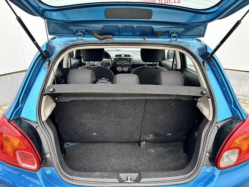 Mitsubishi Space Star (2016) 1.0i 52kW - fotka 9 z 25