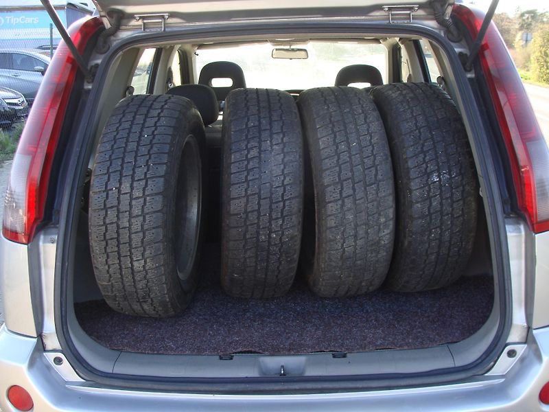 Nissan X-Trail 2.2 DCi, 100 kW, 4x4, klima - fotka 11 z 31