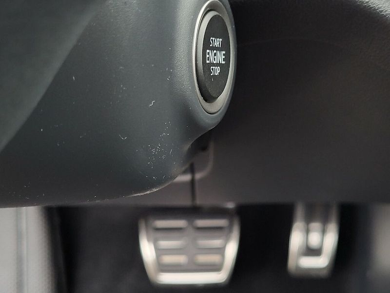 Škoda Elroq Sportline 85 82kWh 210kW - fotka 16 z 35