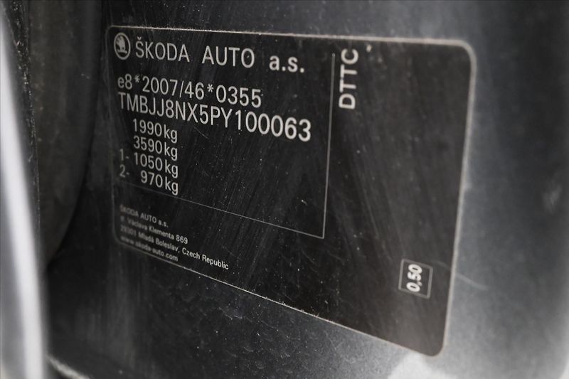 Škoda Octavia 2,0 TDI 110kW DSG Ambition Zár - fotka 11 z 26