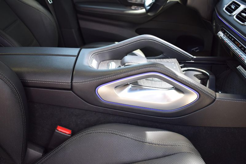 Mercedes-Benz GLE (2021) 350d AMG/KeyLess/Panorama/Odvě - fotka 24 z 43