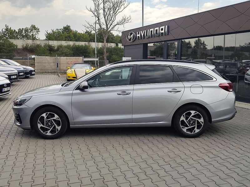 Hyundai i30 1.5 T-GDi/103kW Style - fotka 8 z 36