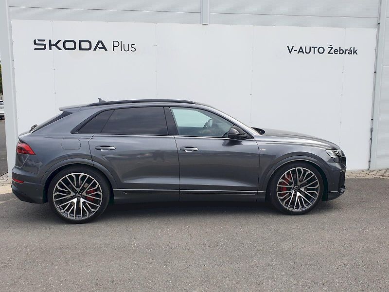 Audi Q8 (2026) SUV 60 TFSI e quattro 360kW - fotka 7 z 31