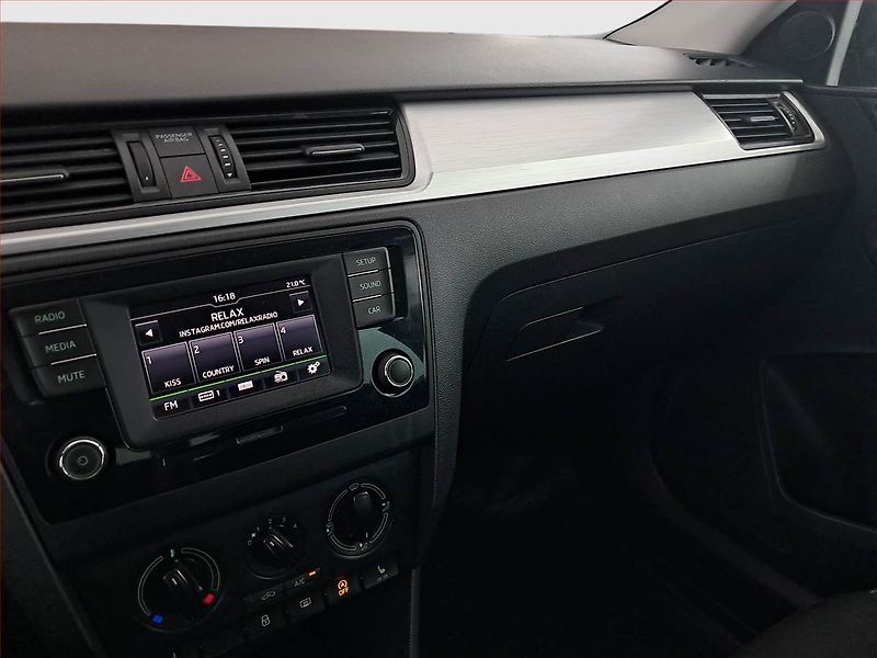 Škoda Rapid (2016) Spaceback 1.2 TSI - fotka 12 z 19