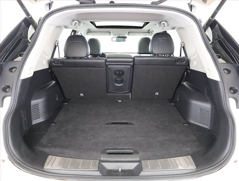 Nissan X-Trail (2018) 2.0 dCi, 4X4, Automat, Kůže - fotka 20 z 21