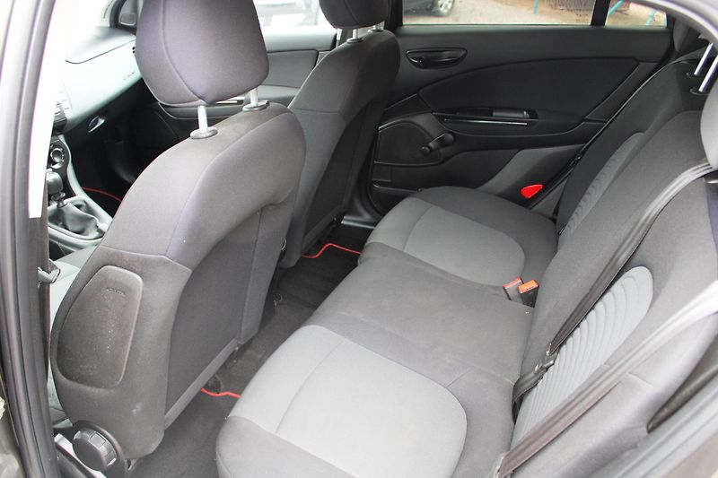 Fiat Bravo (2009) REZERVACE - fotka 10 z 16