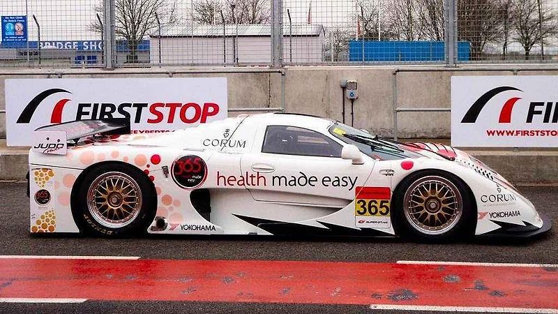 Od bizarních pokusů k docela úspěšnému supersportu. Znáte americký Mosler?
